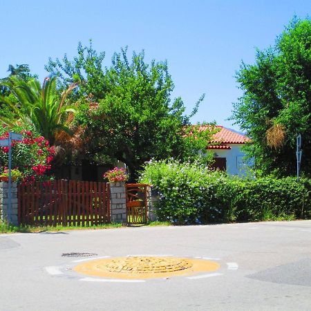Phocea Panzió San Teodoro  Kültér fotó